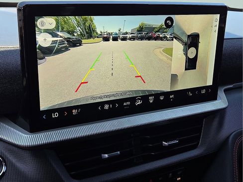 Used 2025 Ford Explorer ST image 18