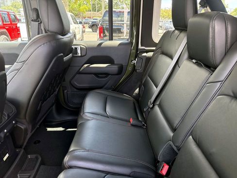 Used 2023 Jeep Wrangler Unlimited Rubicon 392 w/ Xtreme Recon 35" Tire Package AWD/4WD image 15