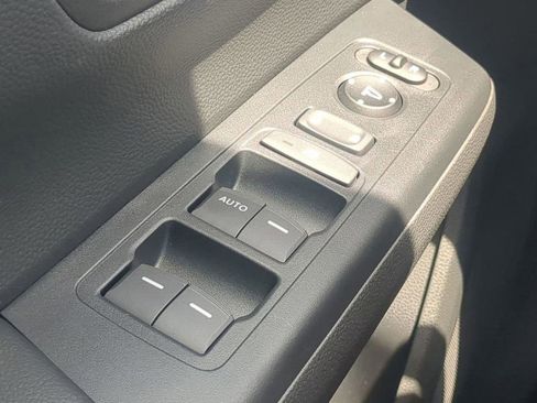 Used 2023 Honda CR-V LX image 19