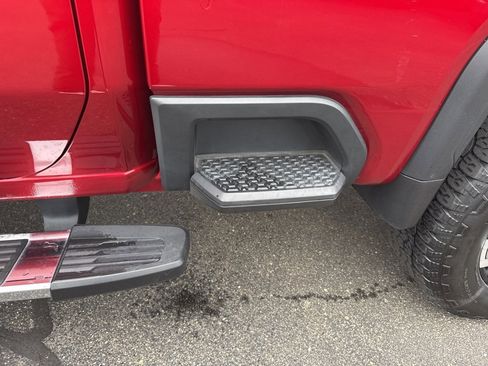 Used 2024 GMC Sierra 2500 Denali w/ Denali Reserve Package image 14