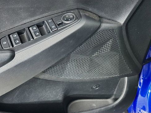 Used 2023 Kia Seltos LX image 24