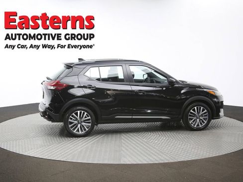 Used 2024 Nissan Kicks SR image 43