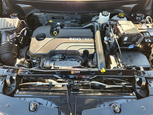 Used 2022 Chevrolet Equinox LT image 31