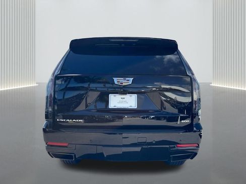 Certified 2025 Cadillac Escalade ESV Sport Platinum image 7