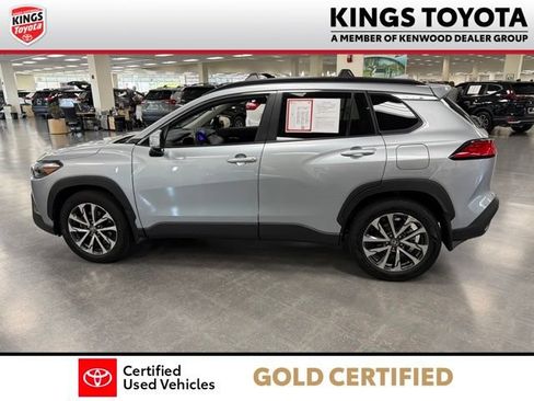 Certified 2023 Toyota Corolla Cross XLE w/ Convenience Package FWD image 5
