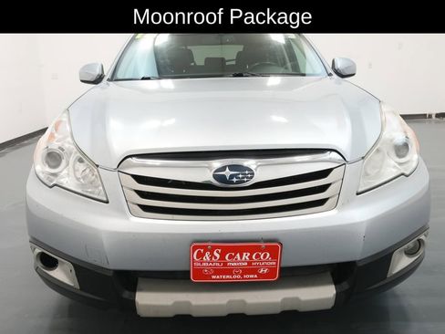 Used 2012 Subaru Outback 2.5i Limited w/ Moonroof Pkg image 2