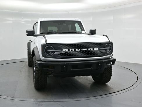 New 2025 Ford Bronco Badlands image 55