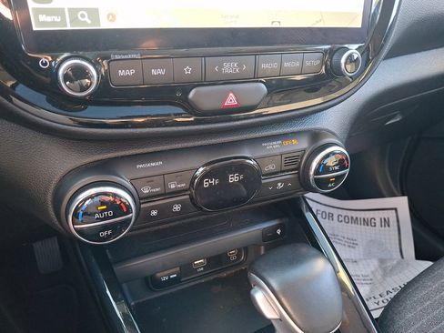 Used 2024 Kia Soul EX FWD image 35