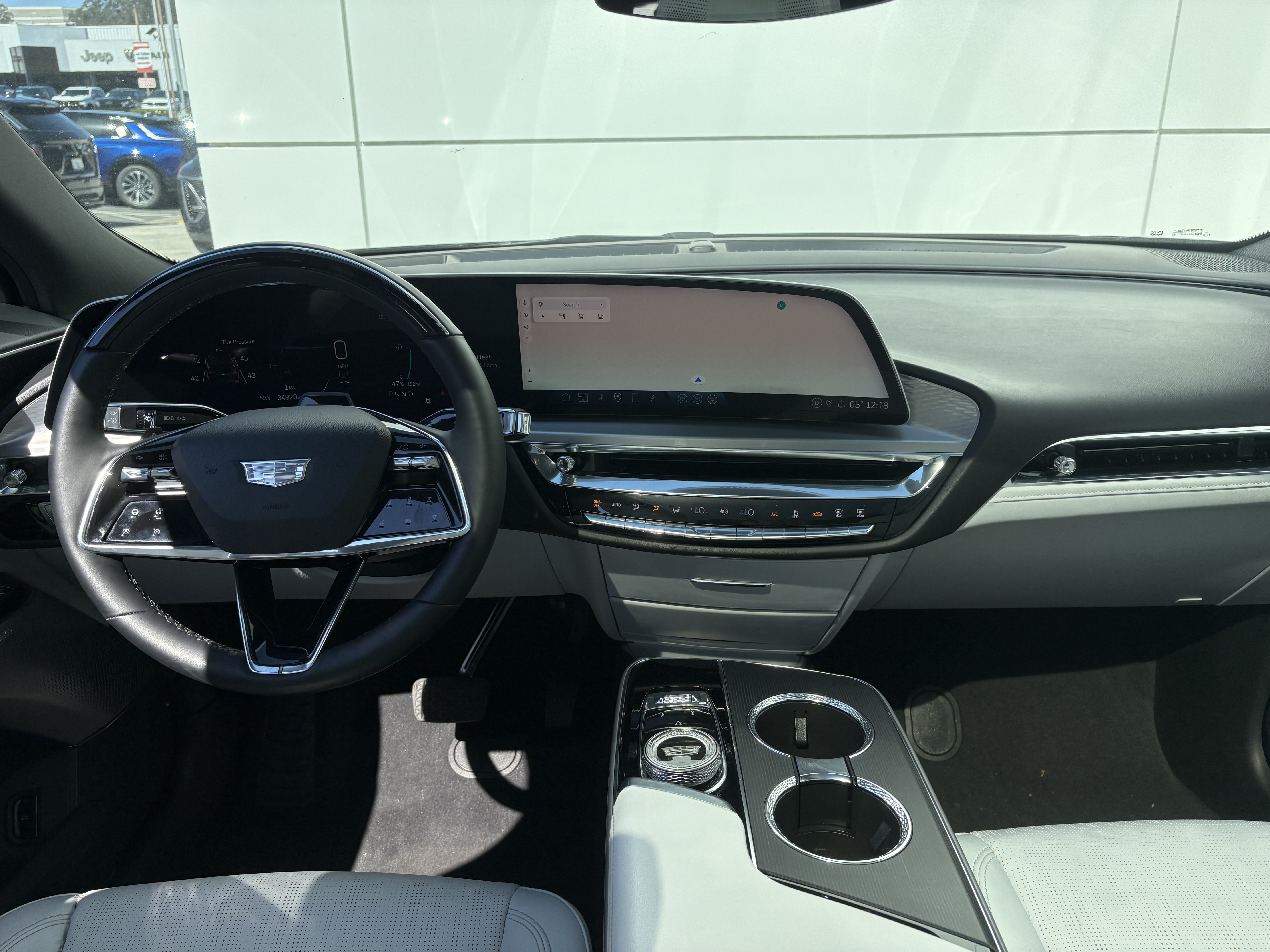 Used 2024 Cadillac Lyriq Luxury AWD/4WD image 20