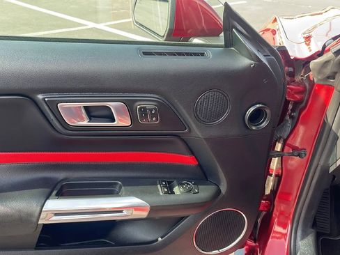 Used 2018 Ford Mustang GT Premium w/ Equipment Group 401A RWD image 11