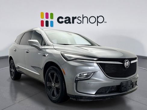 Used 2024 Buick Enclave Essence w/ Experience Buick Package image 7