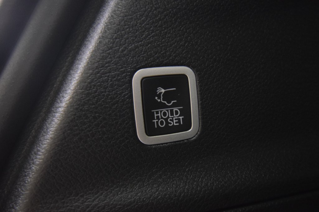 New 2027 Chrysler Pacifica Select FWD image 40