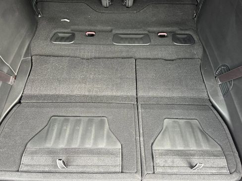 New 2026 Chrysler Pacifica Select image 13