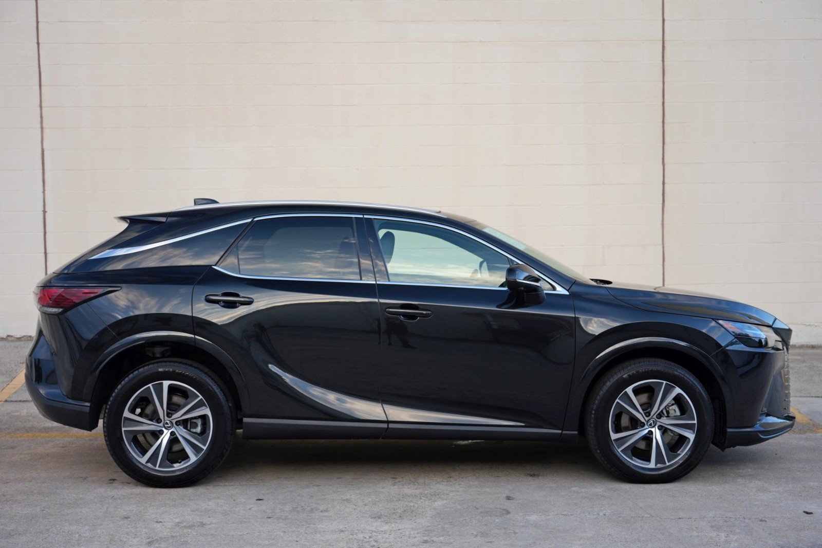 Used 2023 Lexus RX 350 Premium FWD image 55