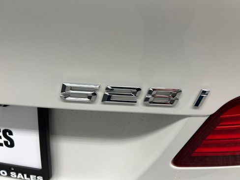 Used 2014 BMW 528i Sedan image 7