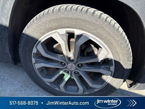 Used 2019 GMC Terrain SLT w/ Preferred Package image 3
