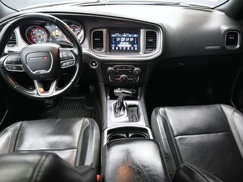 Used 2021 Dodge Charger SXT w/ Leather Interior Group RWD image 17