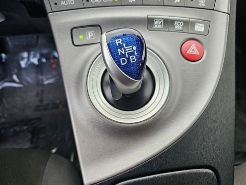 Used 2013 Toyota Prius One image 32