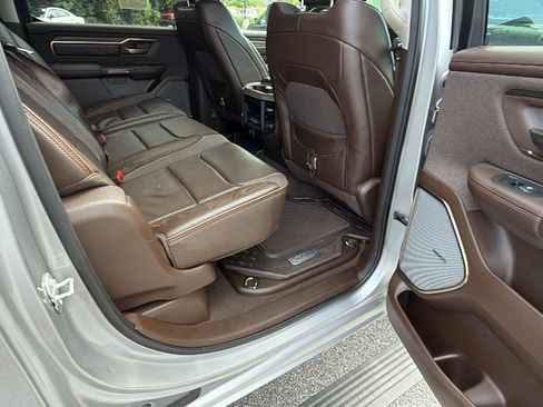 Used 2025 RAM 1500 Limited AWD/4WD image 22