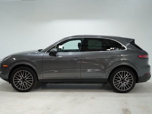 Used 2021 Porsche Cayenne AWD/4WD image 4