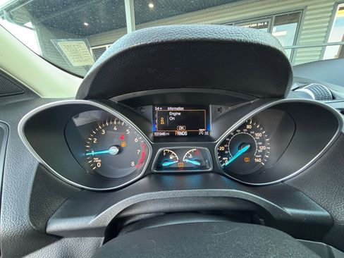 Used 2017 Ford Escape SE w/ SE Leather Comfort Package image 18