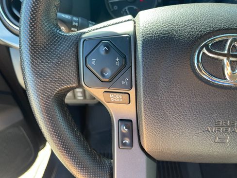 Used 2021 Toyota Tacoma TRD Off-Road AWD/4WD image 24