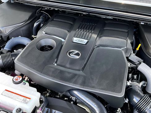 Used 2024 Lexus GX 550 AWD/4WD image 31
