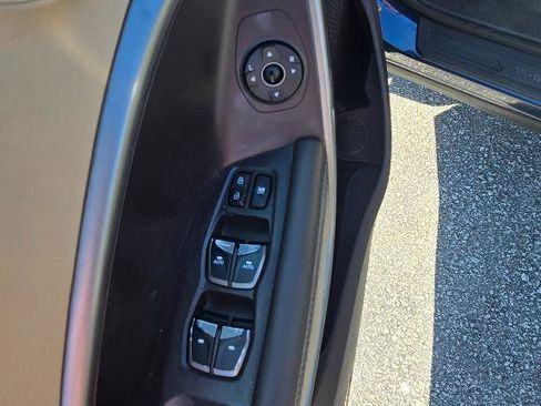 Used 2018 Hyundai Santa Fe SE FWD image 18