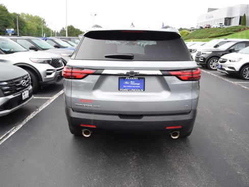 Used 2023 Chevrolet Traverse LT w/ LPO, Floor Liner Package AWD/4WD image 5