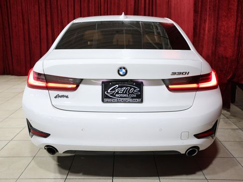 Used 2021 BMW 330i Sedan w/ Convenience Package image 10