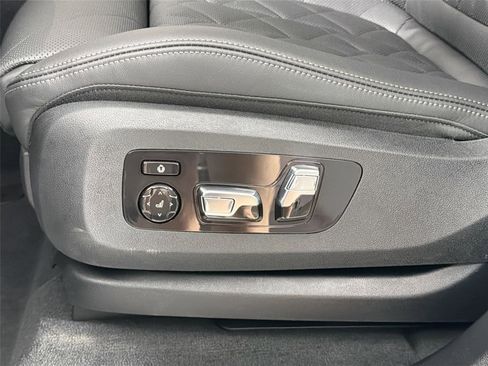 New 2026 BMW X5 xDrive40i AWD/4WD image 19