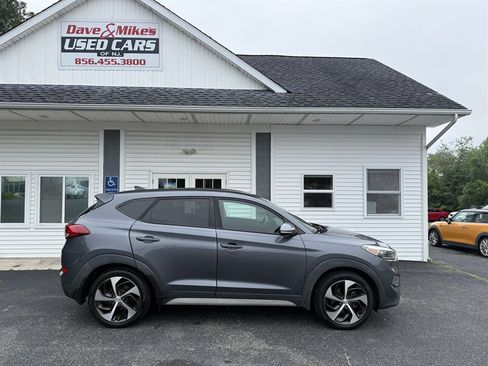Used 2018 Hyundai Tucson Value w/ Cargo Package AWD/4WD image 8