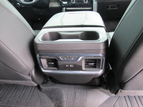 Used 2025 GMC Sierra 2500 Denali w/ Denali Reserve Package AWD/4WD image 39