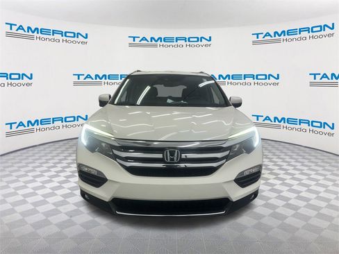 Used 2018 Honda Pilot Touring image 8