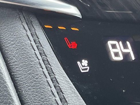 Certified 2024 Cadillac XT6 Premium Luxury w/ Technology Package image 37