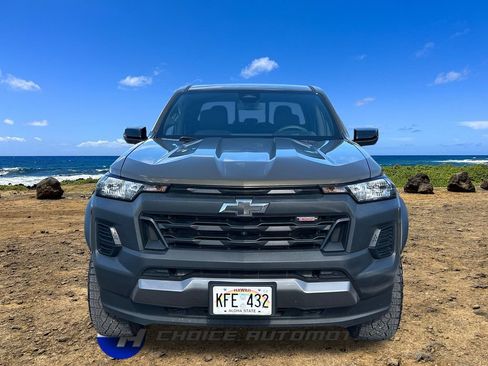 Used 2023 Chevrolet Colorado Trail Boss w/ Technology Package AWD/4WD image 11