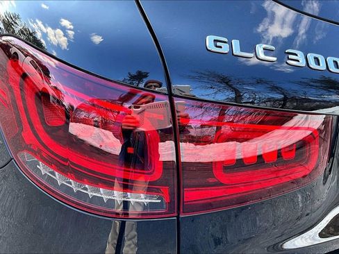 Certified 2022 Mercedes-Benz GLC 300 4MATIC image 32