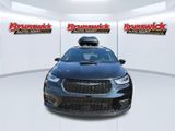 New 2025 Chrysler Pacifica Select image 2