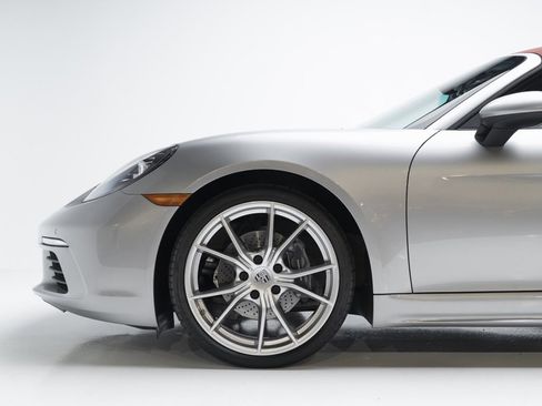 Used 2018 Porsche 718 Boxster image 60