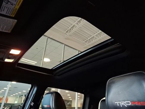 Used 2019 Toyota Tacoma TRD Pro AWD/4WD image 13