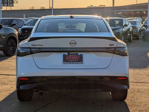New 2026 Nissan Sentra SR FWD image 5
