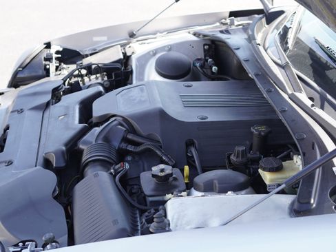 Used 2004 Ford Thunderbird image 43