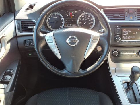 Used 2015 Nissan Sentra SR image 4