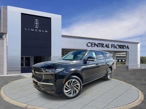 New 2026 Lincoln Navigator L Reserve AWD/4WD image 26