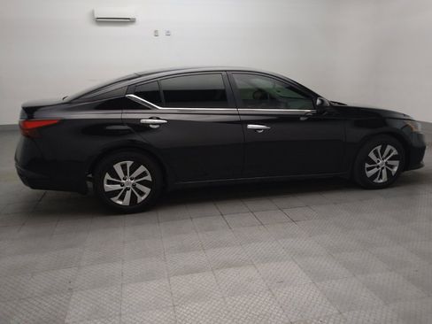Used 2022 Nissan Altima 2.5 S FWD image 10