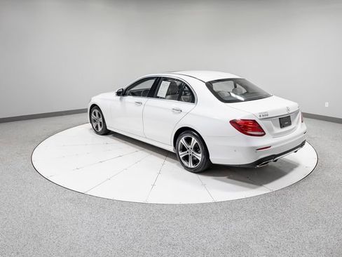 Used 2019 Mercedes-Benz E 300 4MATIC image 32