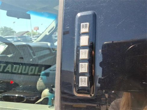 Used 2018 Ford F250 XLT image 20