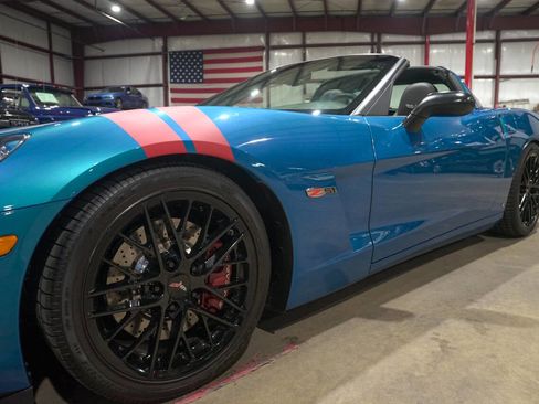 Used 2008 Chevrolet Corvette Coupe w/ Preferred Equipment Group RWD image 27