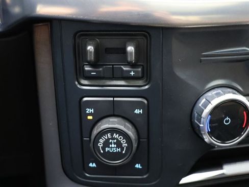 Used 2025 Ford F150 King Ranch AWD/4WD image 36