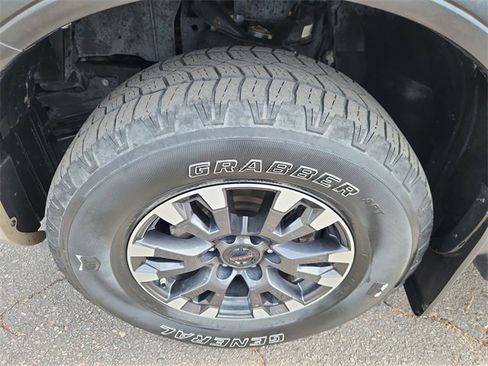 Used 2021 Nissan Titan PRO-4X w/ Pro-4x Utility Package image 17